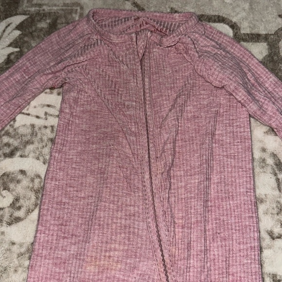 Pink ribbed 0-3 little sleepies zippy❄️reduced❄️ - Picture 2 of 3